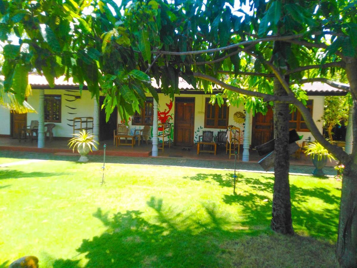 Lobster Inn Trincomalee Kültér fotó