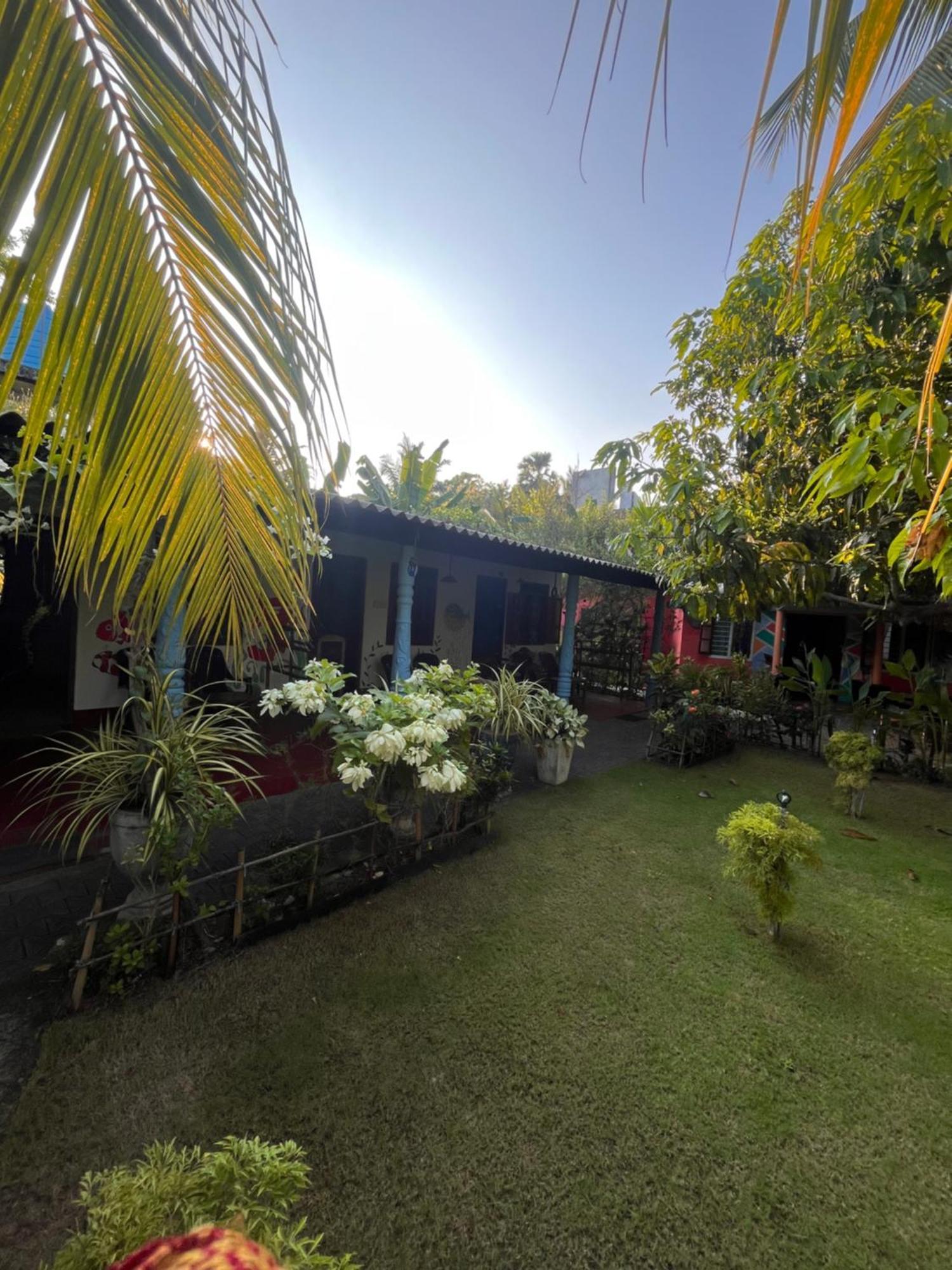 Lobster Inn Trincomalee Kültér fotó